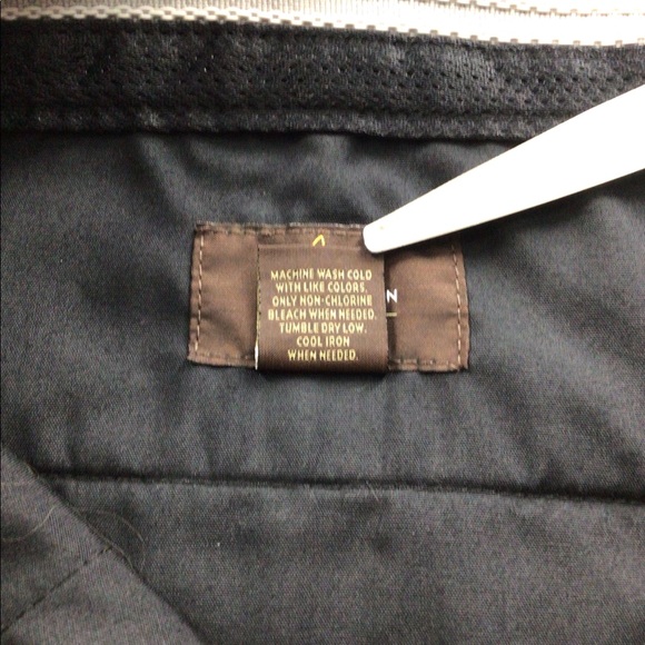 Greg Norman men flat front black golf shorts - Picture 3 of 8